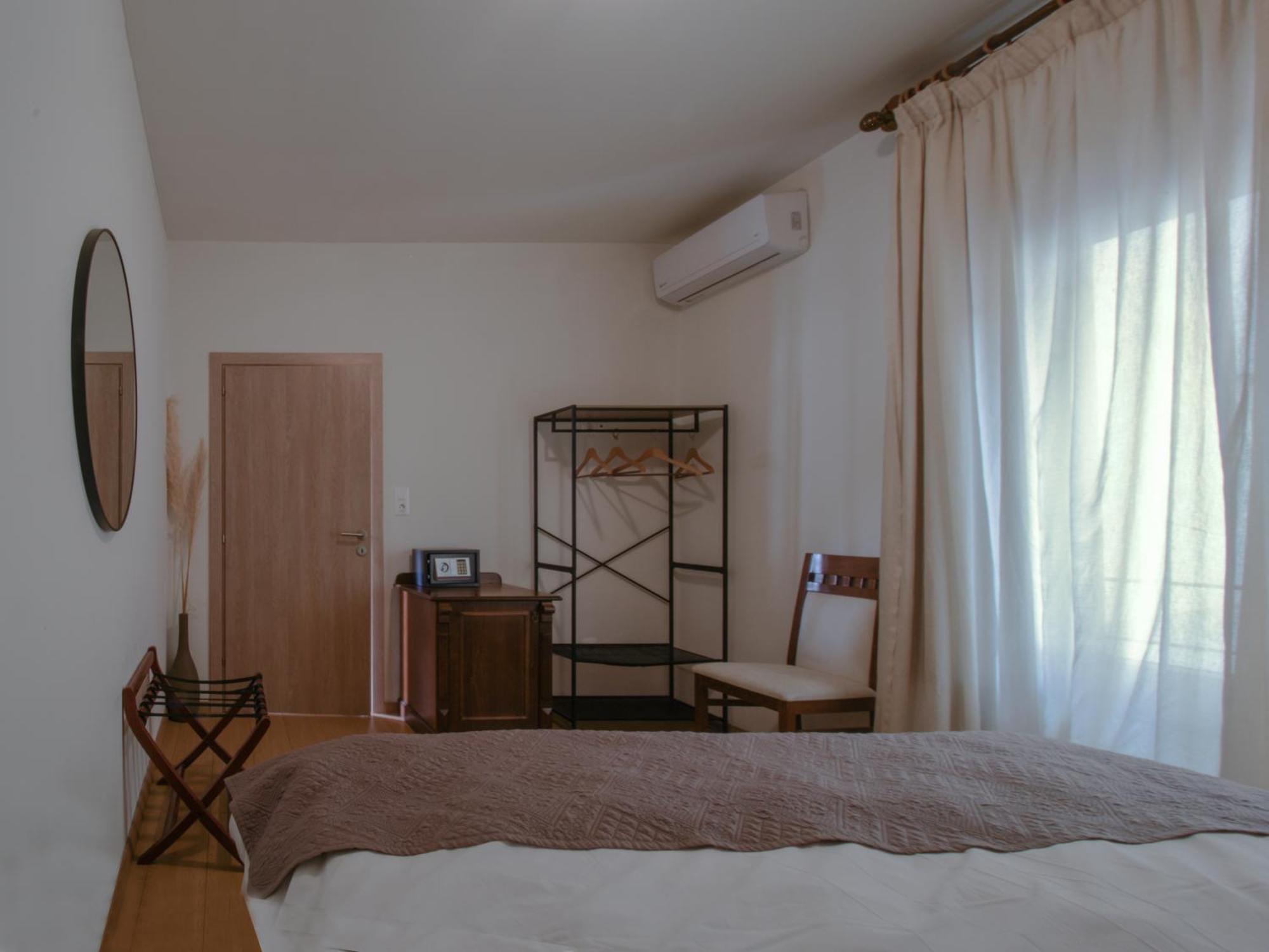 1951 Suites Kalambaka Esterno foto