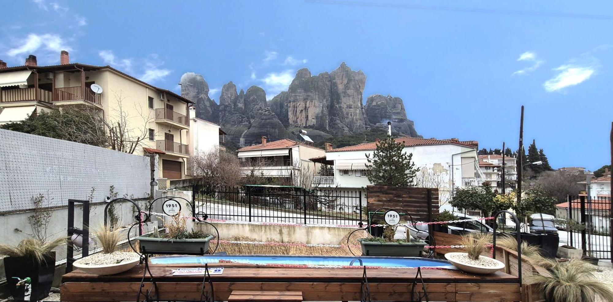 1951 Suites Kalambaka Esterno foto