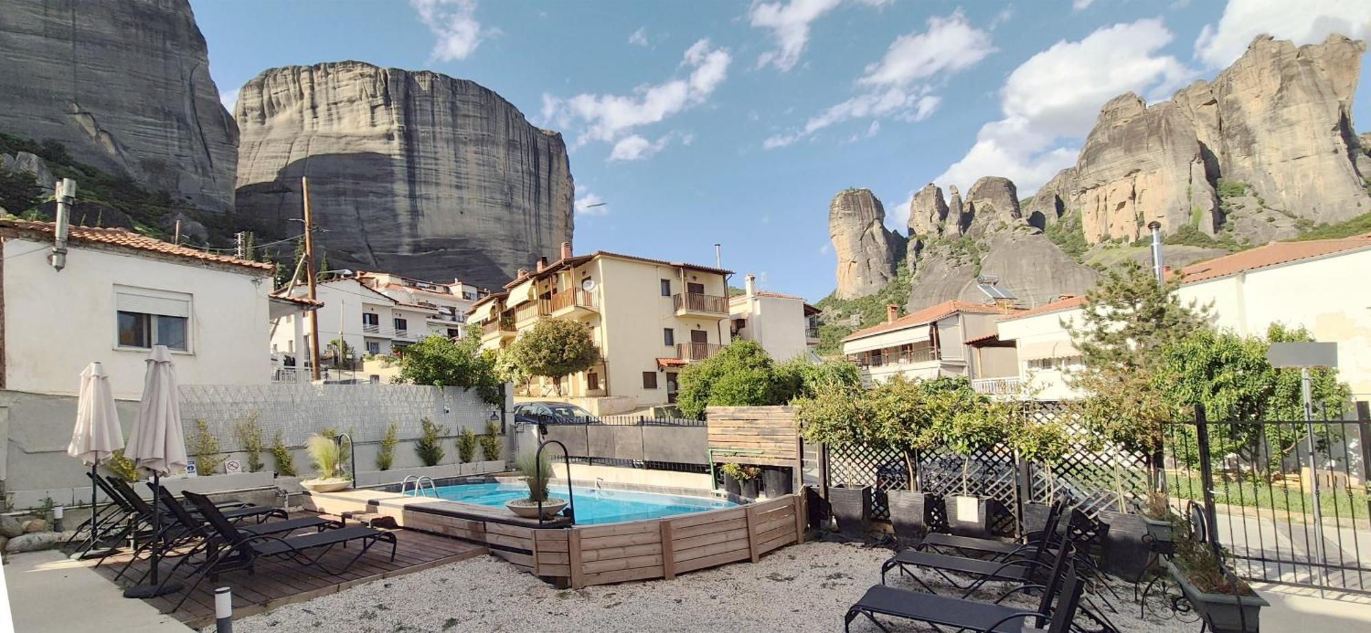 1951 Suites Kalambaka Esterno foto